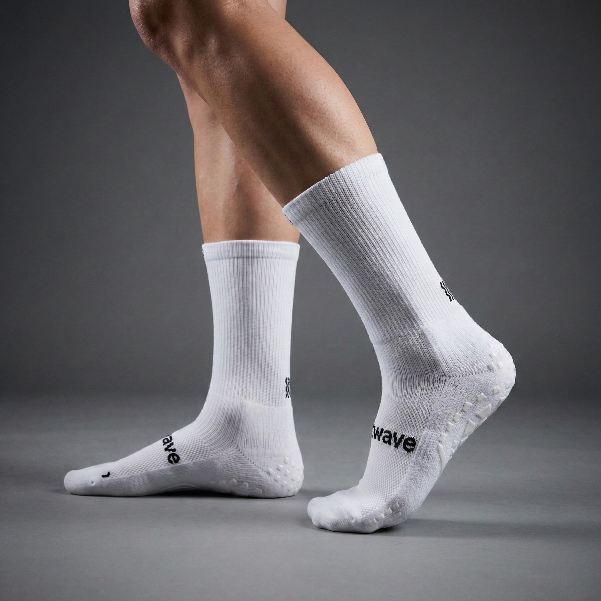 ELITE GRIP SOCKS: WHITE
